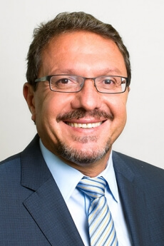 GWSB决策科学系教授兼系主任Murat Tarimcilar博士