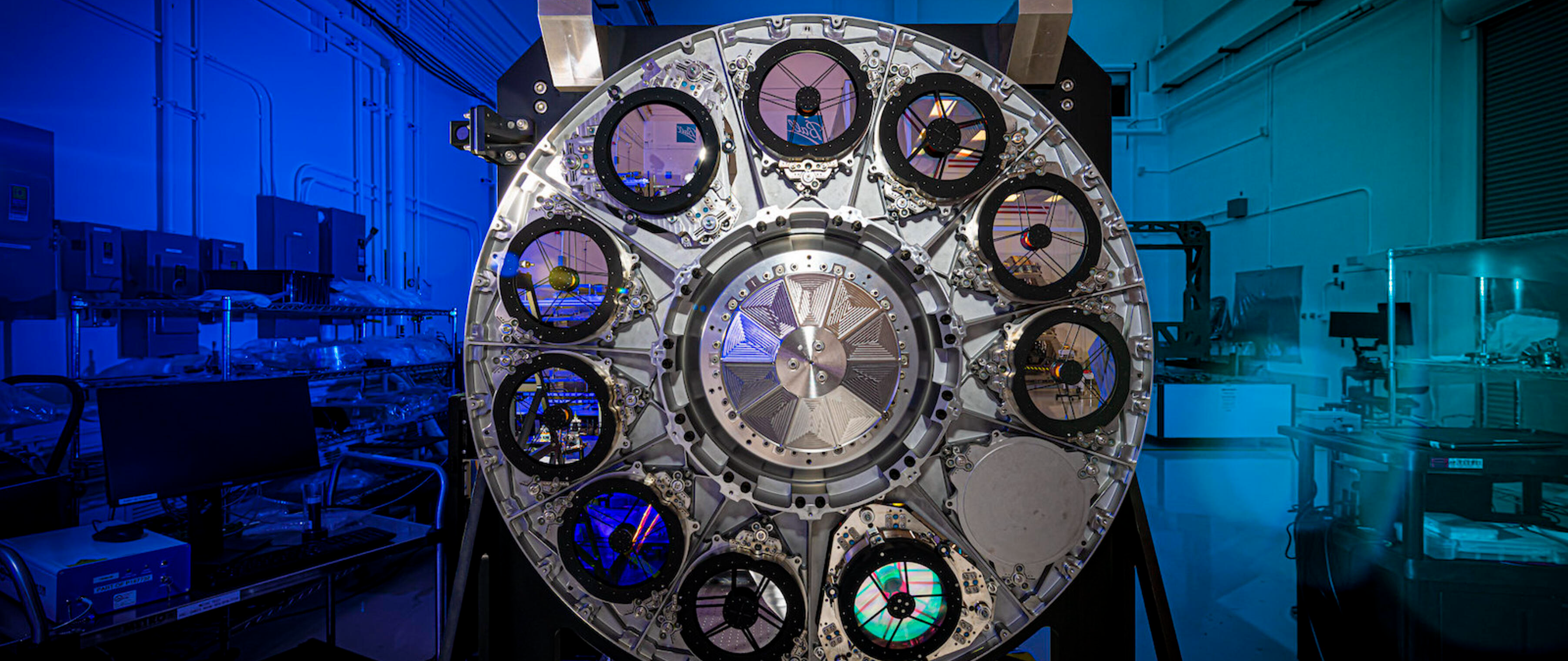 探索宇宙：旧金山大学天体物理教授携本科生共赴NASA项目，揭秘暗能量之谜！
