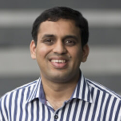 SMU计算机与信息系统学院教师 Pradeep Reddy VARAKANTHAM