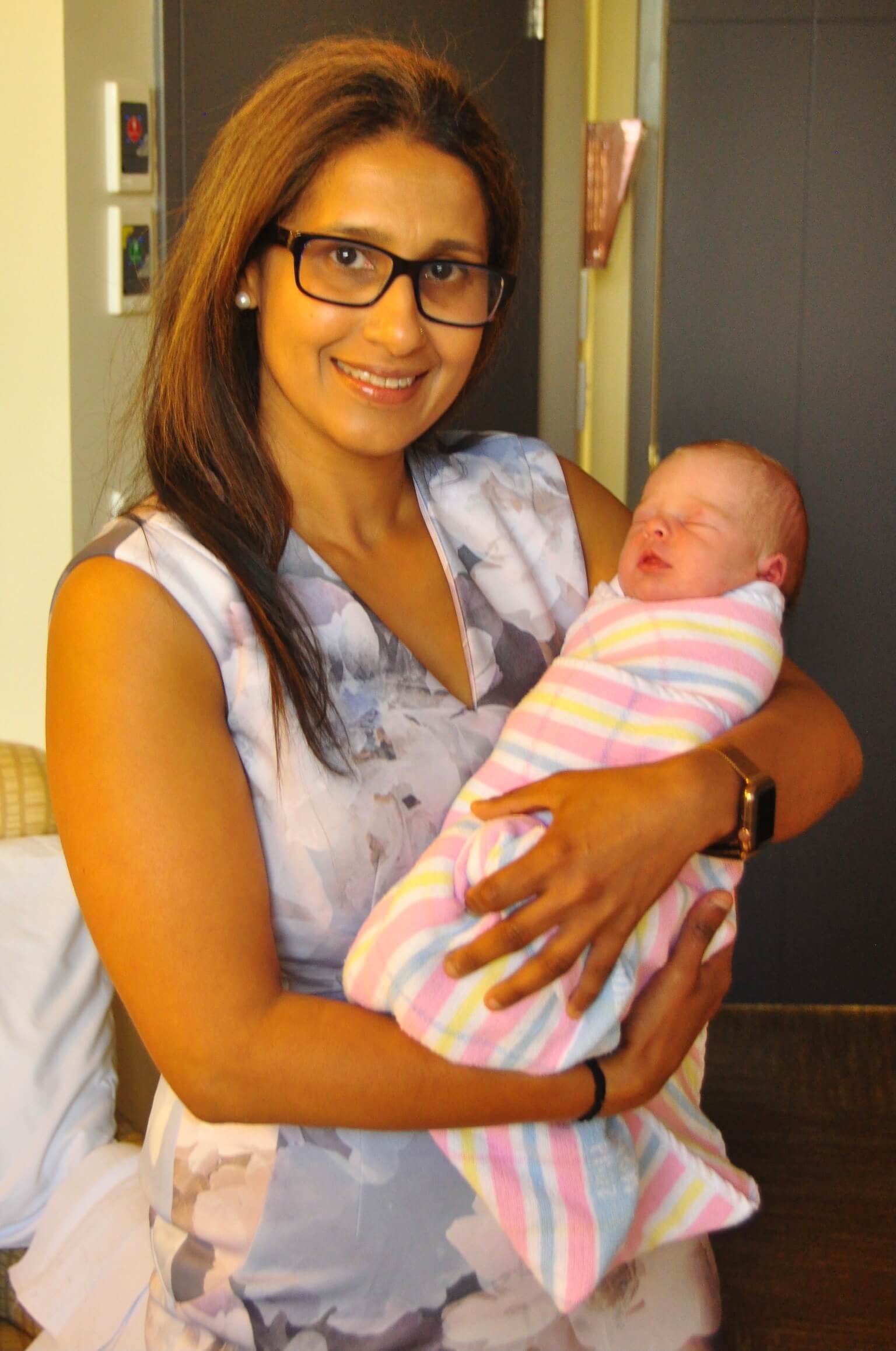 Dr Ujwala Parashar - Specialist  Obstetrician